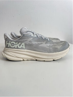 Hoka Clifton 9 Youth Kids Size 6MD Fits Women’s 7.5-8 Grey Silver Running Shoes